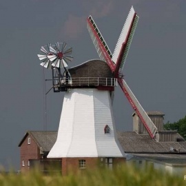 Fotografien von norddeutschen Windmühlen