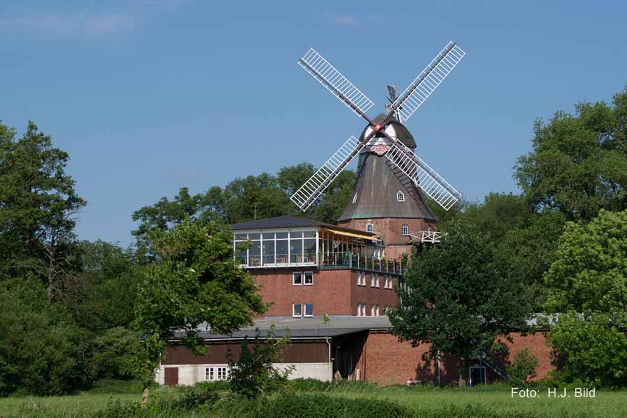 Fotografien von norddeutschen Windmühlen